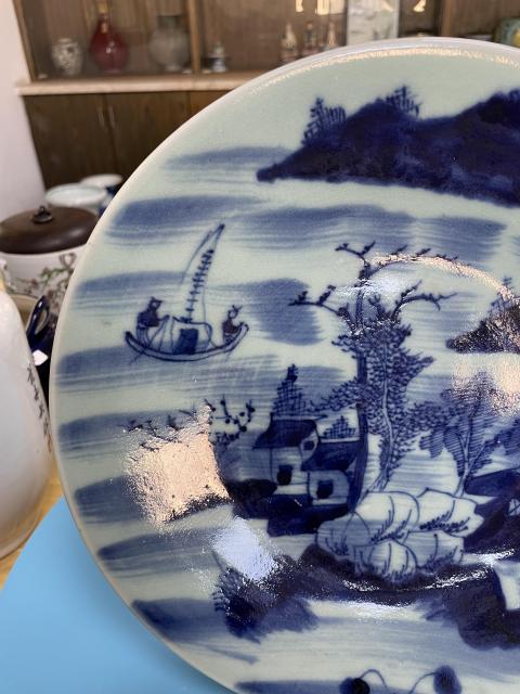 古玩陶瓷清中期 精品 青花山水人物紋大盤拍賣,當前價格3300元