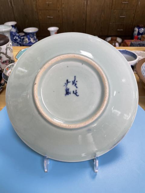 古玩陶瓷清中期 精品 青花山水人物紋大盤拍賣,當前價格3300元
