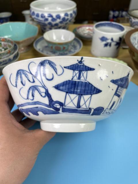 古玩陶瓷清中期 極品青花樓臺(tái)亭閣山水紋大碗拍賣，當(dāng)前價(jià)格1650元