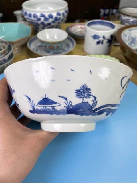 古玩陶瓷清中期 極品青花樓臺(tái)亭閣山水紋大碗拍賣，當(dāng)前價(jià)格1650元