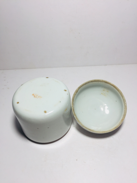 古玩陶瓷白釉壽桃扭溫酒器拍賣，當(dāng)前價格0元