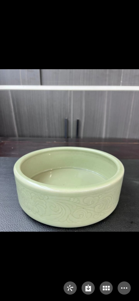 古玩陶瓷冬青釉刻花洗拍賣,當(dāng)前價(jià)格6800元