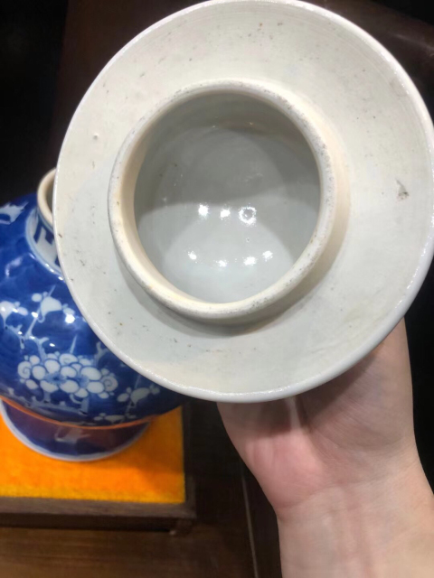 古玩陶瓷(新年放漏中)晚清-光緒-冰梅留白-青花將軍罐拍賣,當(dāng)前價(jià)格2934元