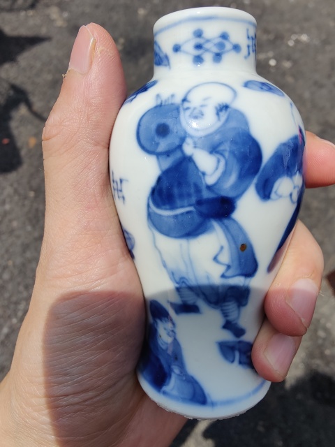 古玩陶瓷晚清人物市井之徒一對青花瓶拍賣，當前價格4680元