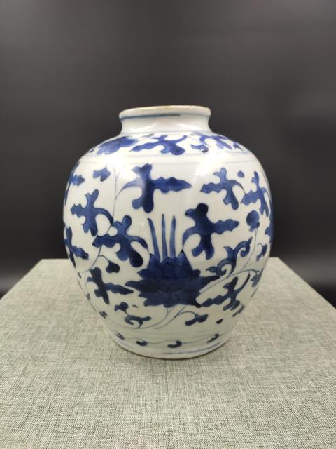 古玩陶瓷明代青花罐，全品拍賣，當前價格7600元