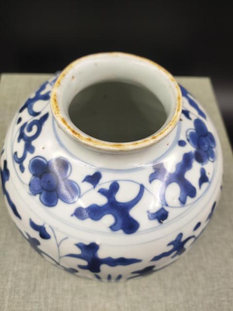 古玩陶瓷明代青花罐，全品拍賣，當前價格7600元