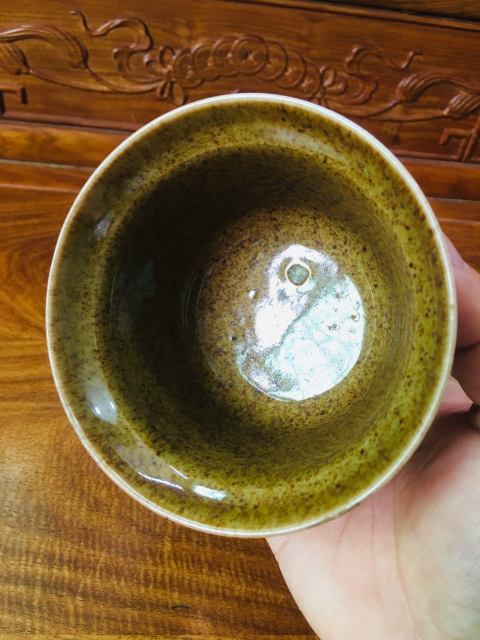 古玩陶瓷精品鱔魚黃釉蓋碗拍賣，當前價格0元