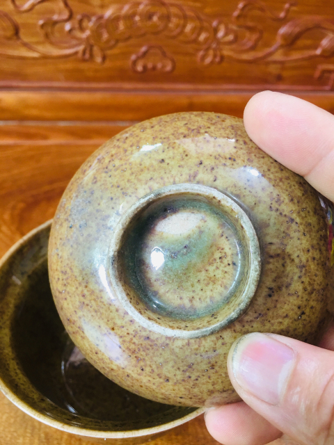 古玩陶瓷精品鱔魚黃釉蓋碗拍賣，當前價格0元