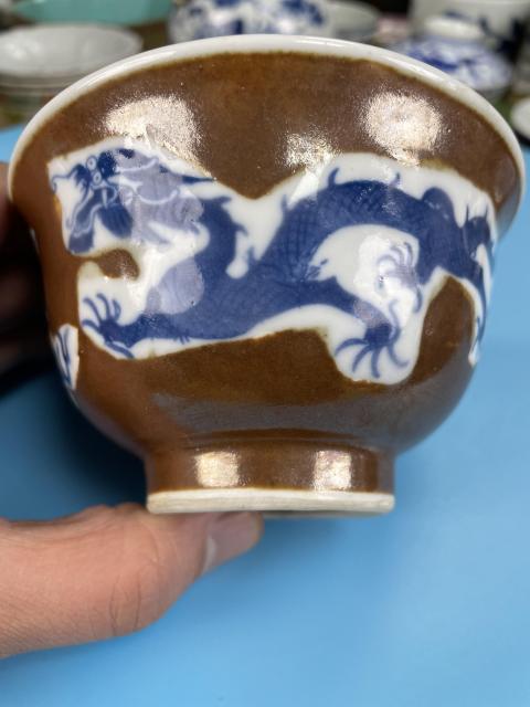 古玩陶瓷民國 醬釉開光青花龍紋碗（官窯五爪龍）拍賣，當(dāng)前價格1299元