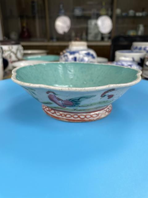古玩陶瓷清晚 松石綠釉大雞圖粉彩貢碗拍賣，當(dāng)前價(jià)格820元
