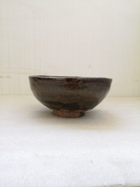 古玩陶瓷磁州窯系茶葉末釉碗拍賣,當(dāng)前價(jià)格580元
