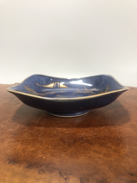 古玩陶瓷藍釉描金山水紋四方盤拍賣，當前價格670元