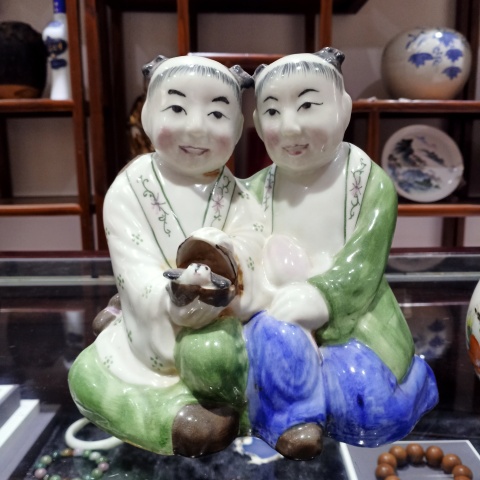 古玩陶瓷民國醴陵窯釉下五彩和合二仙塑像拍賣，當(dāng)前價(jià)格1888元