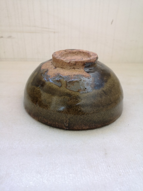 古玩陶瓷磁州窯系茶葉末釉碗拍賣,當(dāng)前價(jià)格580元