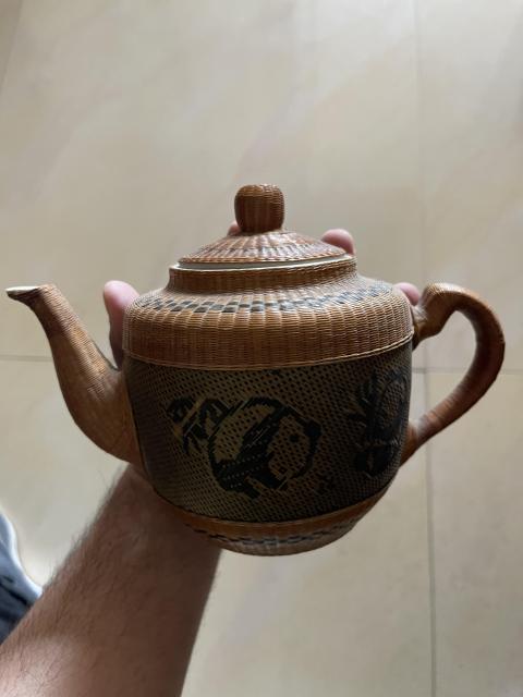 古玩陶瓷文革時(shí)期精工竹絲扣壺拍賣，當(dāng)前價(jià)格1200元
