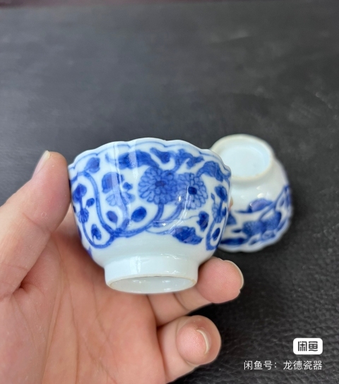 古玩陶瓷康熙花卉紋青花杯拍賣，當前價格2800元