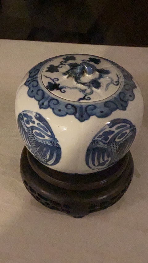 古玩陶瓷青花團鶴蓋罐一對拍賣，當前價格11000元