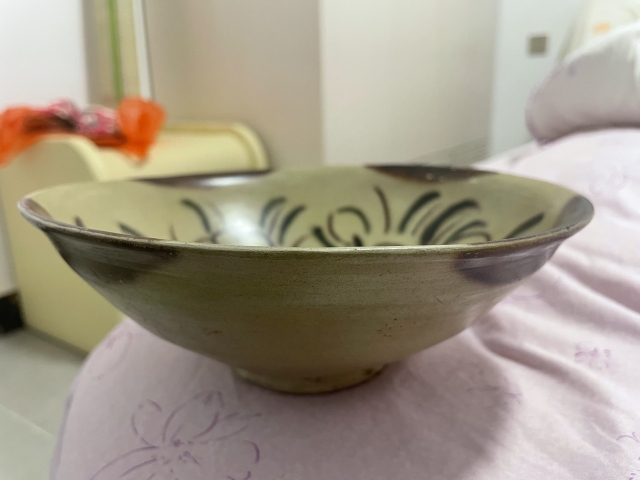 古玩陶瓷長沙窯褐綠彩花卉紋碗拍賣，當前價格13000元