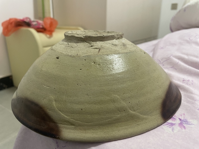 古玩陶瓷長沙窯褐綠彩花卉紋碗拍賣，當前價格13000元