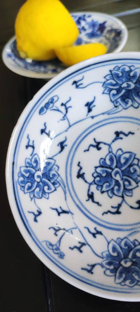古玩陶瓷青花碟拍賣，當(dāng)前價(jià)格5000元