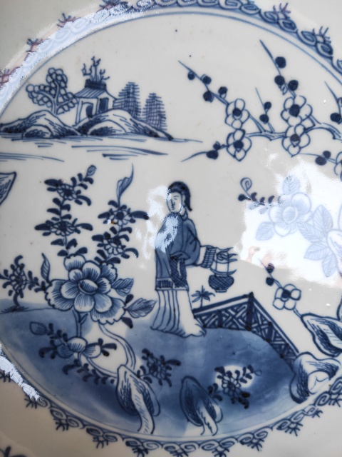 古玩陶瓷清康熙青花仕女人物圖盤拍賣,當前價格4200元