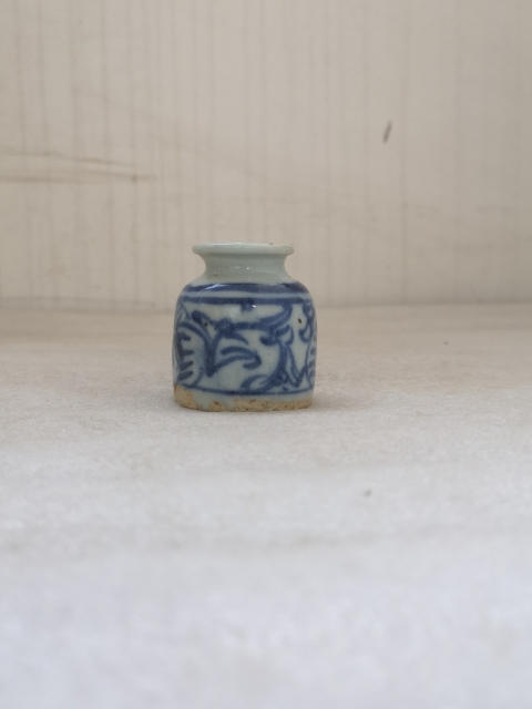 古玩陶瓷青花淡描花卉紋水盂拍賣,當前價格480元