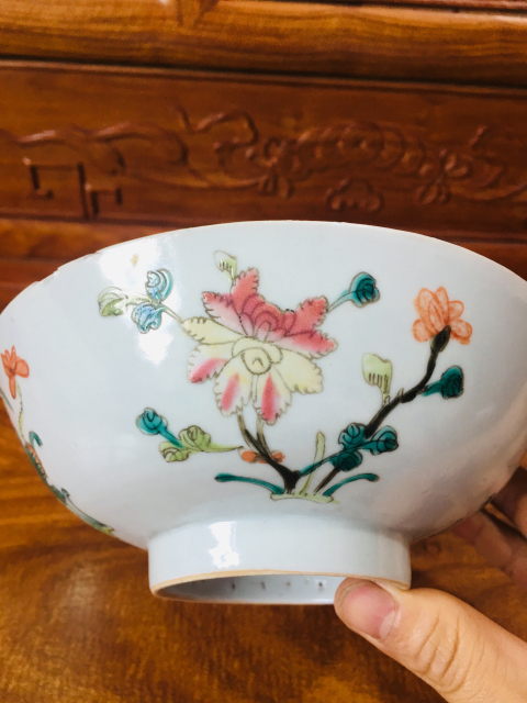 古玩陶瓷粉彩四季花卉紋碗拍賣，當前價格300元