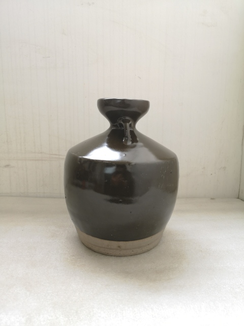 古玩陶瓷磁州窯茶葉末釉雙系瓶拍賣，當(dāng)前價格680元