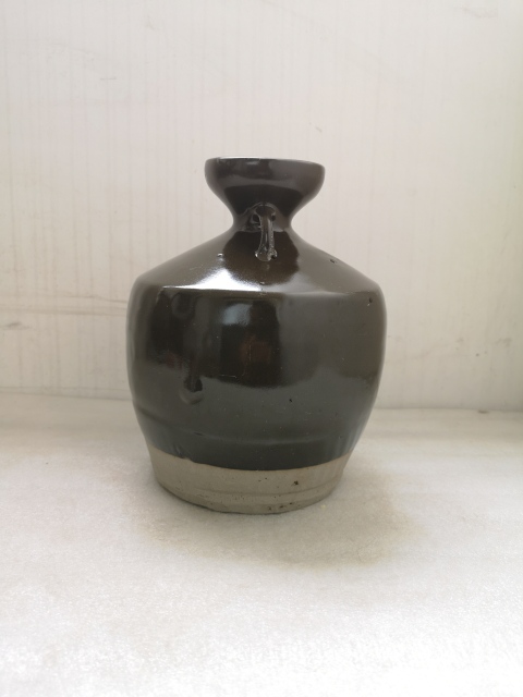 古玩陶瓷磁州窯茶葉末釉雙系瓶拍賣，當(dāng)前價格680元
