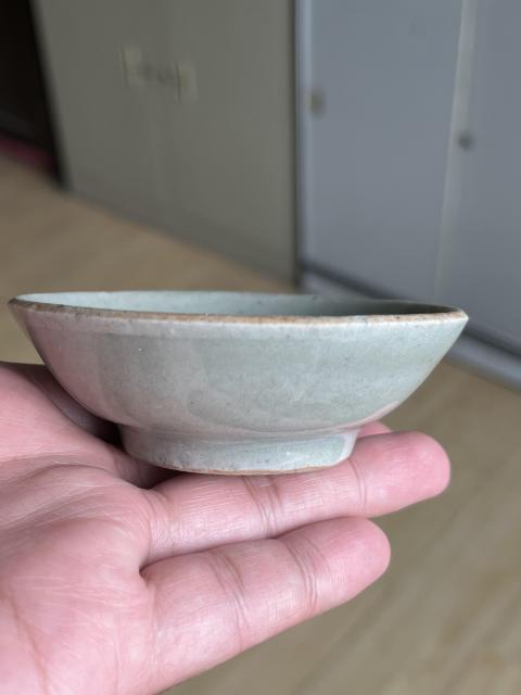 古玩陶瓷豆青釉盤拍賣，當(dāng)前價(jià)格1200元