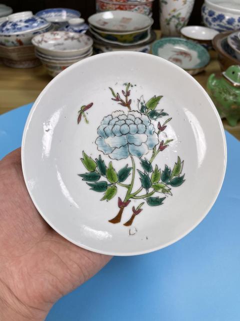 古玩陶瓷民國 精品粉彩花蝶紋盤拍賣，當前價格460元