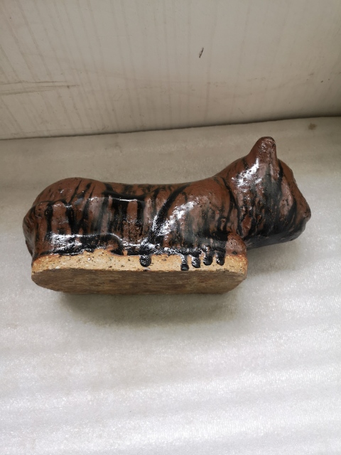 古玩陶瓷磁州窯醬釉貓兒枕拍賣，當前價格1600元