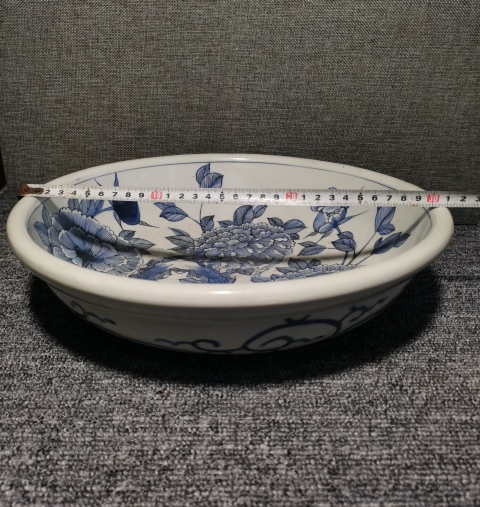 古玩陶瓷【牡丹絲綢盆】晚清民國青花奇石牡丹紋絲綢盆拍賣,當前價格1080元