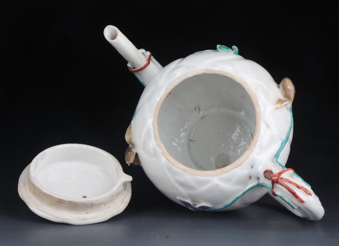 古玩陶瓷6263】清雍正??粉彩堆塑一把蓮水禽鈕模印蓮瓣壺拍賣，當前價格28600元