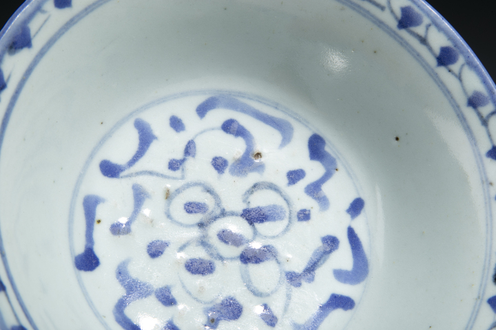 古玩陶瓷清中?青花花卉紋碗拍賣，當前價格1300元