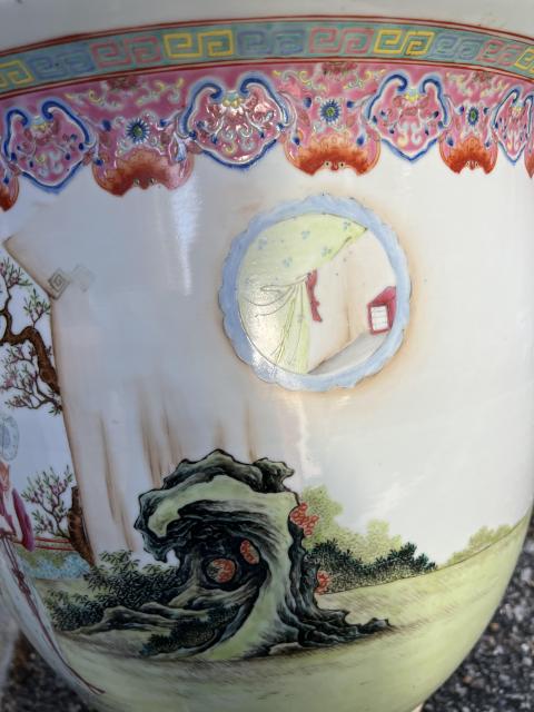 古玩陶瓷民國晚或建國初粉彩仕女汶花盆拍賣,當(dāng)前價格48000元