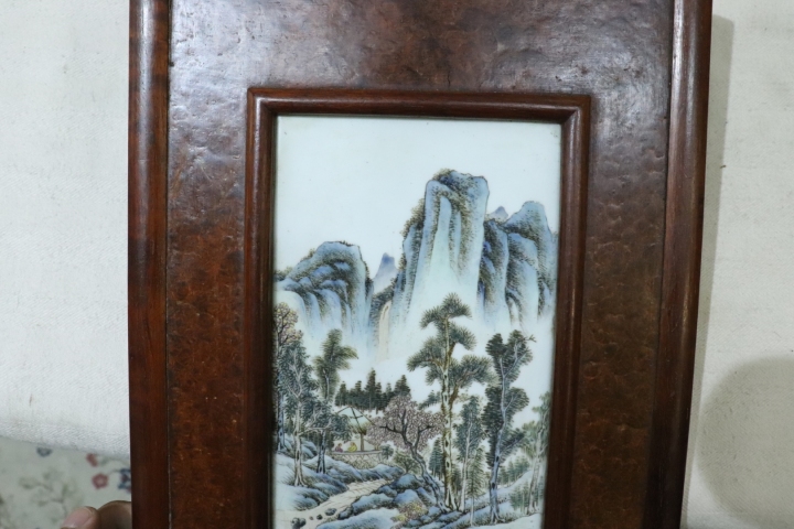 古玩陶瓷清中山水瓷板畫拍賣，當(dāng)前價(jià)格22000元