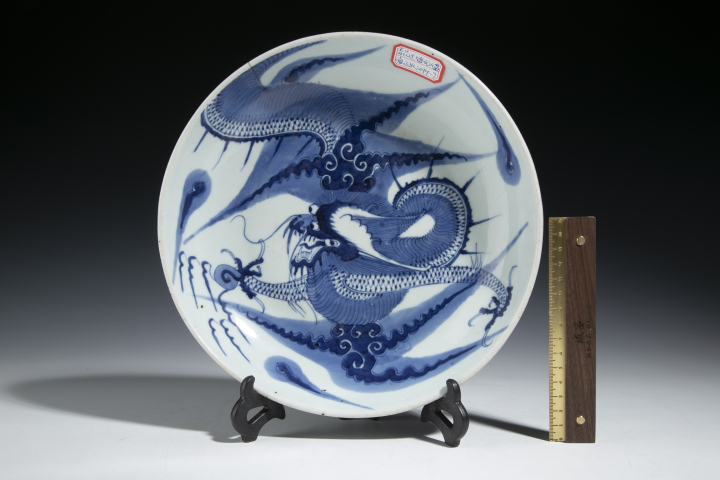 赤地鶴文高足盃 大清雍正年製 款 唐物 中国古玩 中国美術 A rare miniature blue and white stem cup, Mark and period of