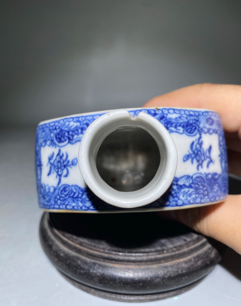 古玩陶瓷青花樓閣人物山水風景紋茶葉罐拍賣,當前價格0元