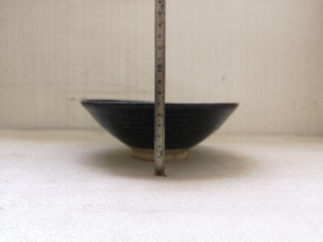 古玩陶瓷磁州窯窯變黑釉大碗拍賣,當前價格680元