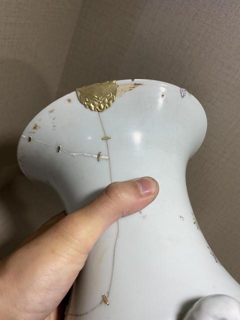 古玩陶瓷山水紋撇口瓶拍賣，當前價格8888元