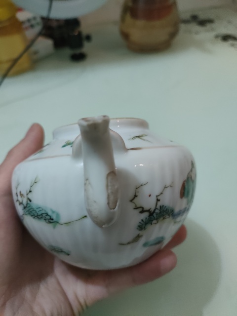 古玩陶瓷人物紋粉彩提梁壺拍賣,當前價格288元