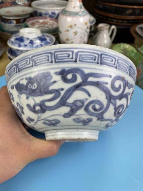 古玩陶瓷明嘉靖 (二級官)青花云龍紋碗拍賣,當前價格2700元