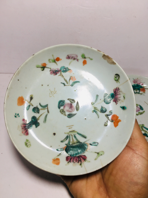 古玩陶瓷粉彩四季花卉紋盤拍賣,當前價格0元