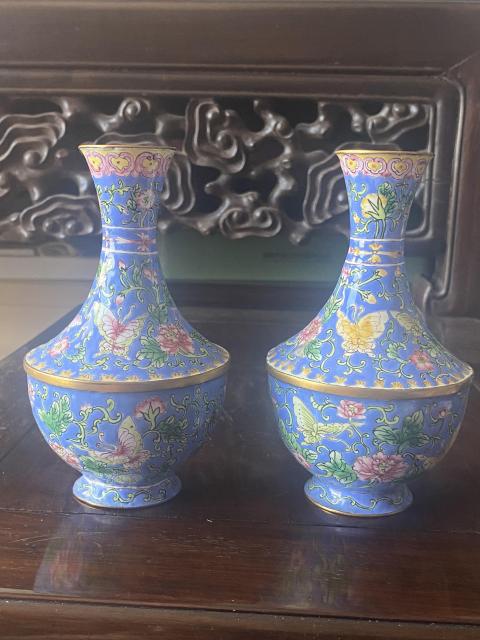 古玩雜項民國左右銅胎琺瑯彩銅瓶拍賣,當前價格1800元