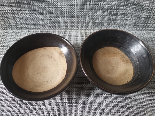 古玩陶瓷元代,磁州窯醬釉碗一對拍賣,當前價格1666元