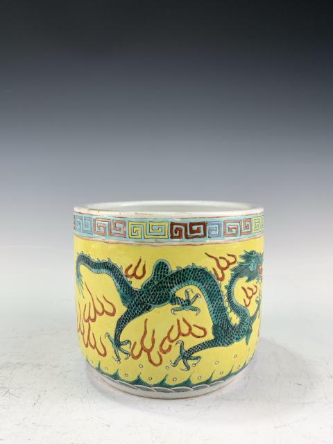 古玩陶瓷民國·黃地五彩雙龍戲珠紋香爐拍賣，當前價格6600元