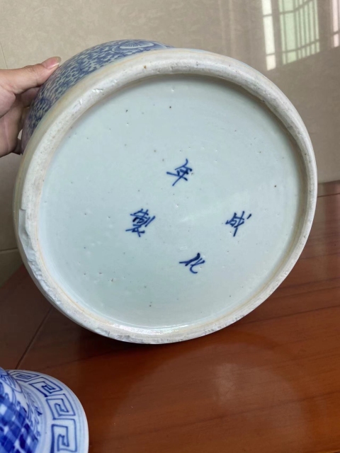 域鉴古玩】清中期青花缠枝莲纹双喜大将军罐鉴定结果_清中期青花