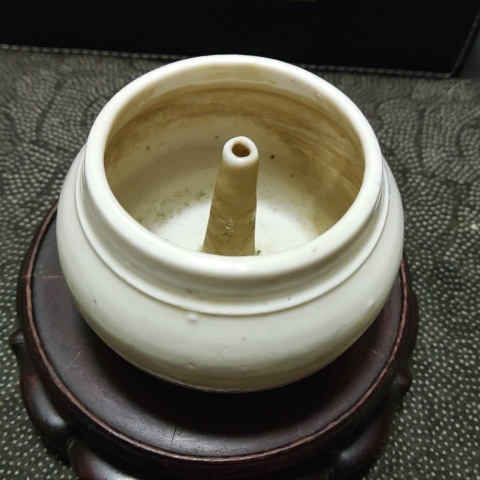 古玩陶瓷清：德化窯香插拍賣，當前價格980元