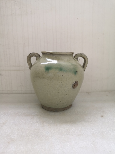 古玩陶瓷華寧窯白釉綠彩雙系罐拍賣(mài),當(dāng)前價(jià)格998元